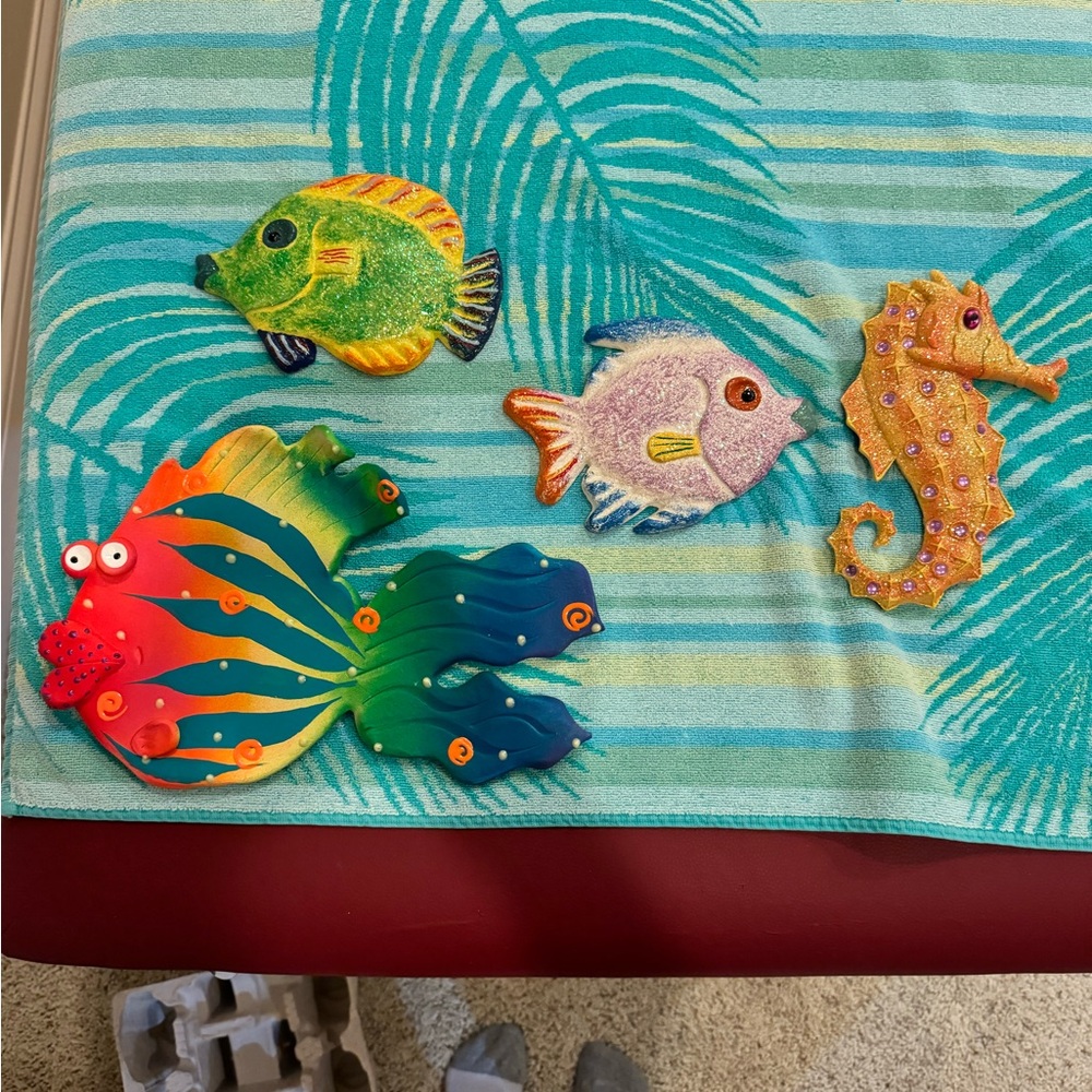 Bathroom wall decor
